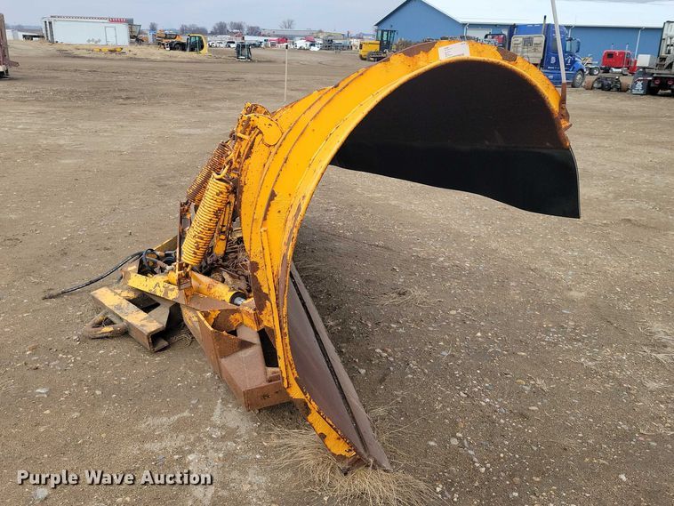 image for item EE0895 Universal snow plow