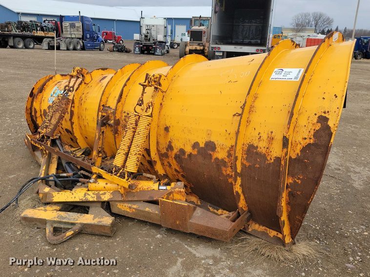 image for item EE0895 Universal snow plow