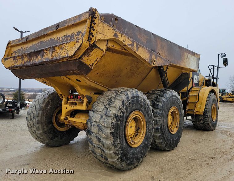 image for item EE0896 2015 Caterpillar 740B articulated haul truck