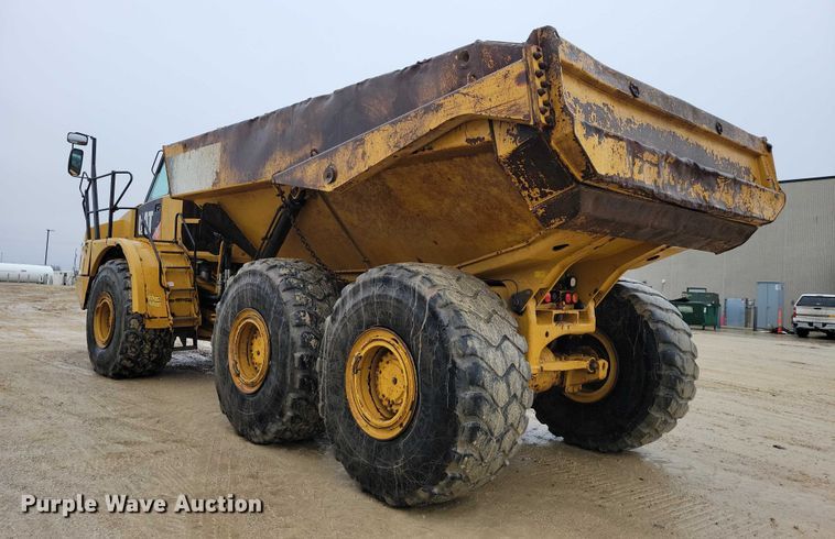image for item EE0896 2015 Caterpillar 740B articulated haul truck