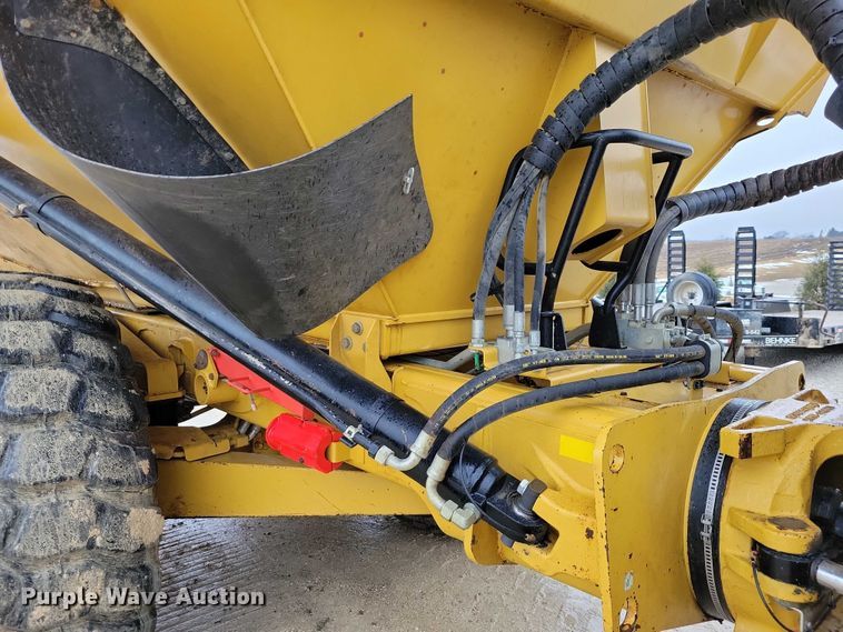 image for item EE0896 2015 Caterpillar 740B articulated haul truck