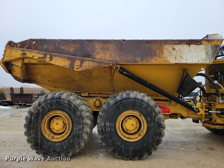 image for item EE0896 2015 Caterpillar 740B articulated haul truck
