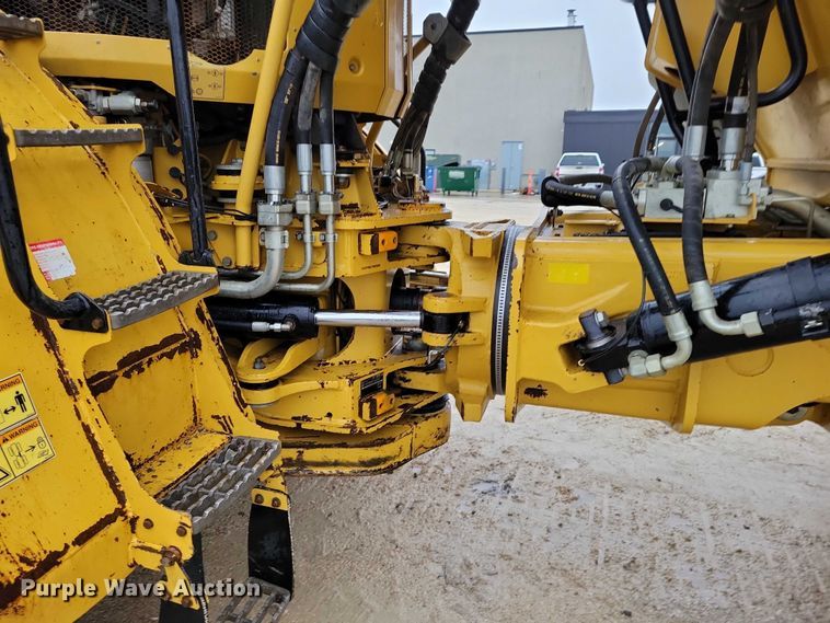 image for item EE0896 2015 Caterpillar 740B articulated haul truck