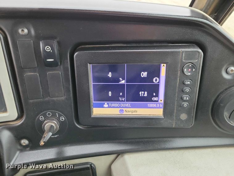 image for item EE0896 2015 Caterpillar 740B articulated haul truck