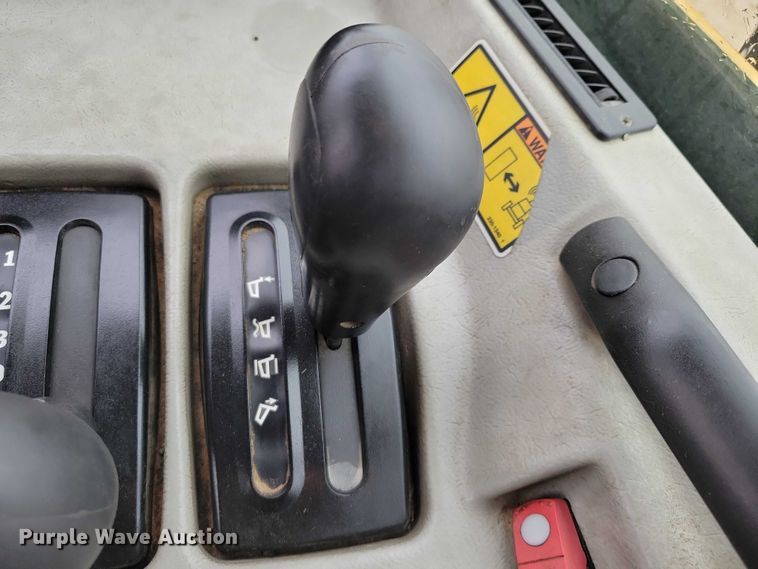 image for item EE0896 2015 Caterpillar 740B articulated haul truck