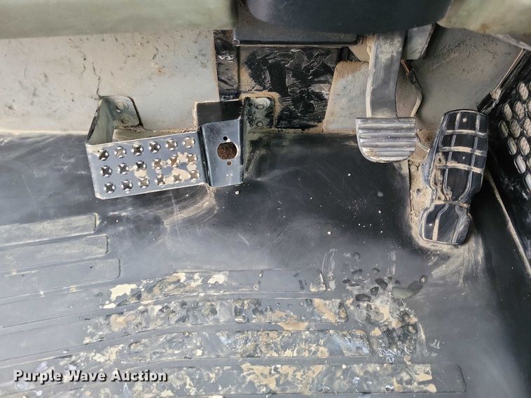 image for item EE0896 2015 Caterpillar 740B articulated haul truck