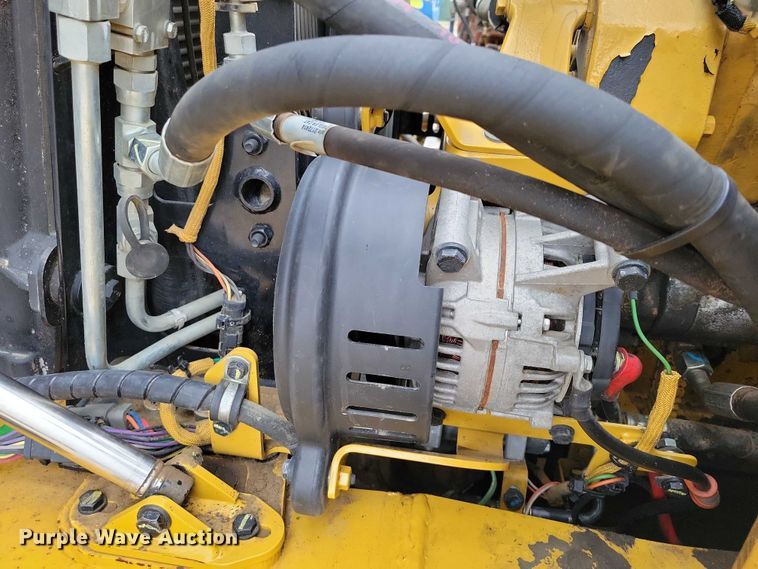 image for item EE0896 2015 Caterpillar 740B articulated haul truck