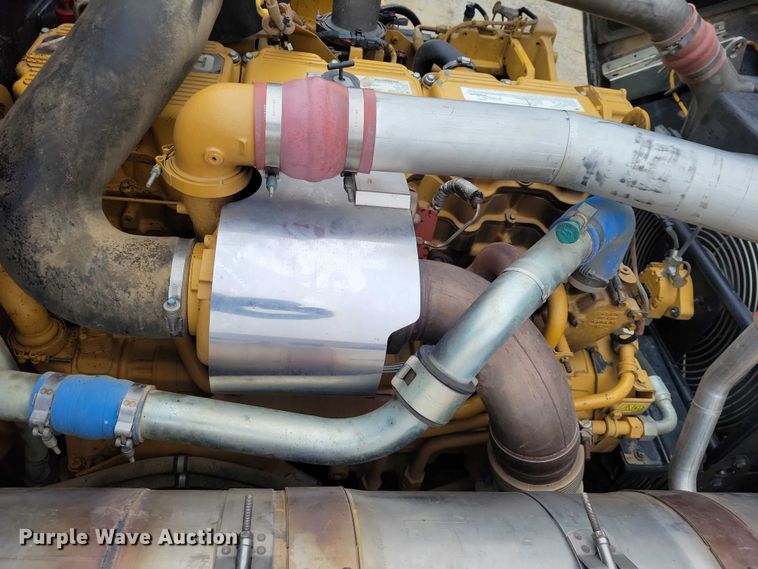 image for item EE0896 2015 Caterpillar 740B articulated haul truck