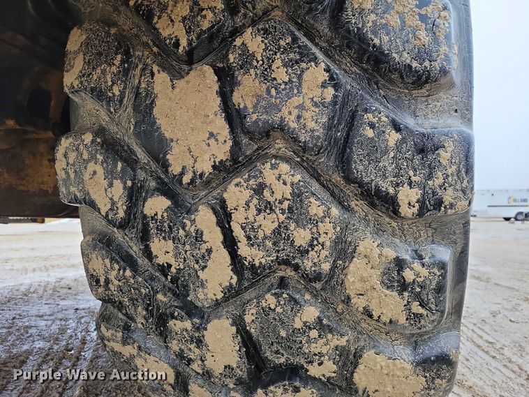 image for item EE0896 2015 Caterpillar 740B articulated haul truck