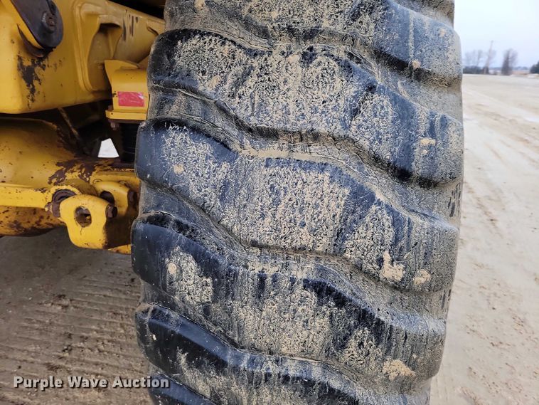 image for item EE0896 2015 Caterpillar 740B articulated haul truck