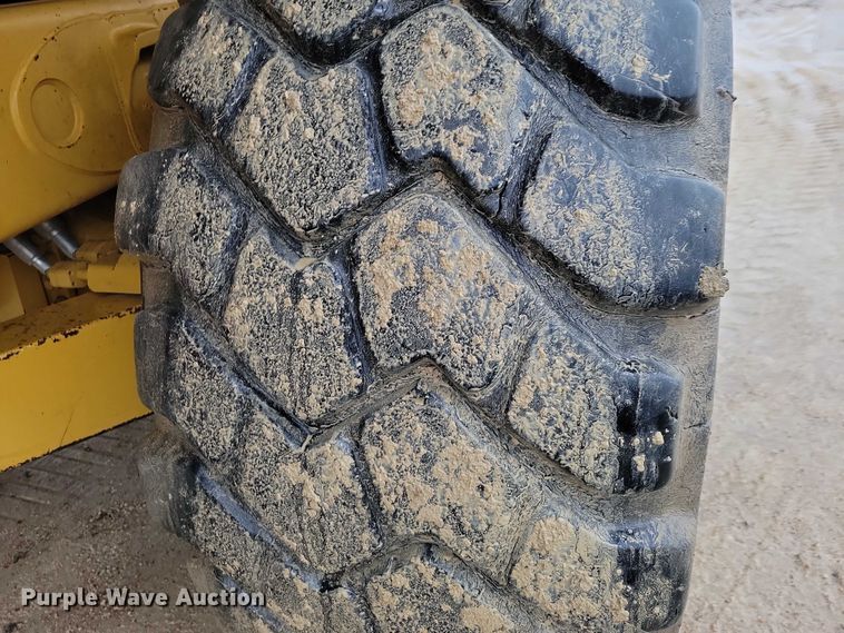 image for item EE0896 2015 Caterpillar 740B articulated haul truck