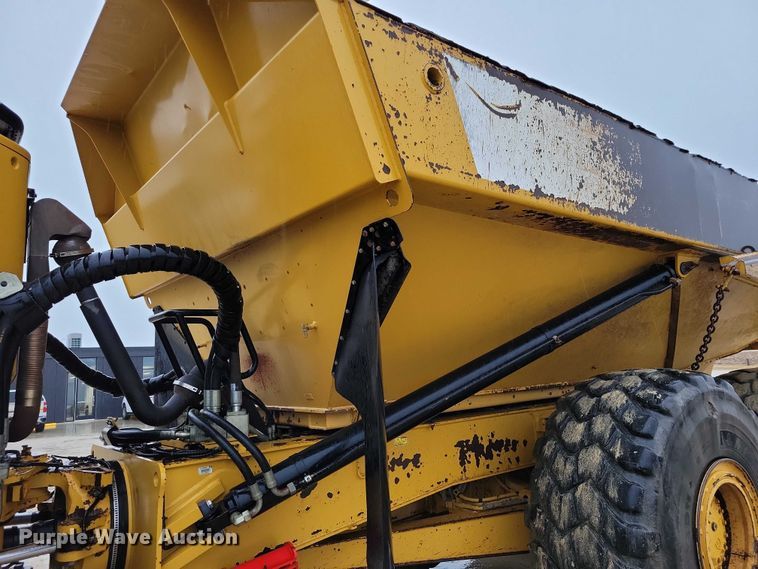 image for item EE0899 2016 Caterpillar 745C articulated haul truck