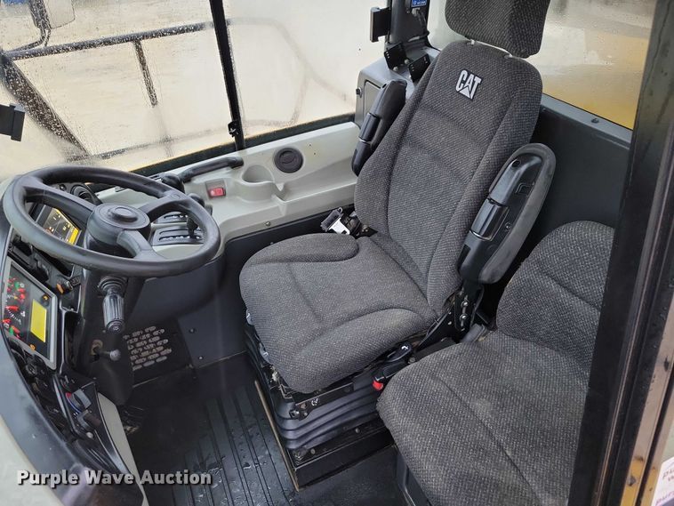 image for item EE0899 2016 Caterpillar 745C articulated haul truck