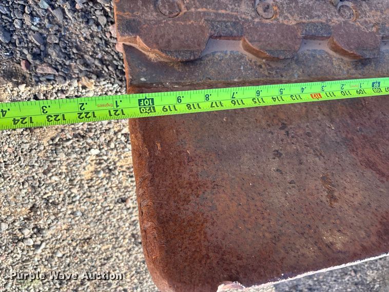 image for item EE5195 D8 dozer slope board