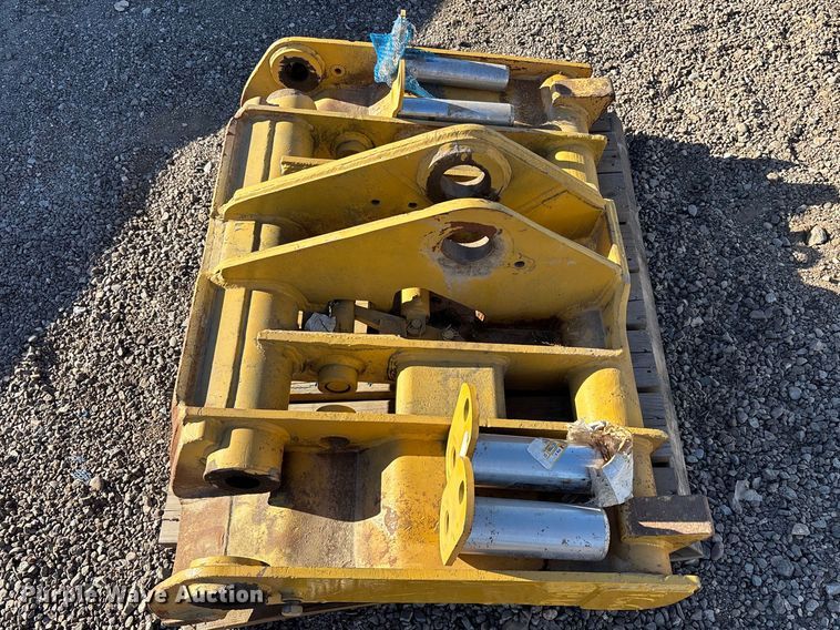 image for item EE5199 Caterpillar hydraulic quick coupler