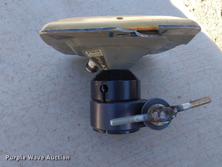 image for item EE5203 Topcon GPS equipment