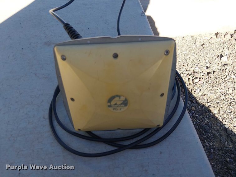 image for item EE5203 Topcon GPS equipment