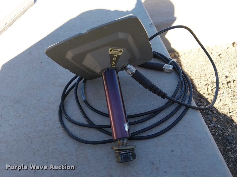 image for item EE5203 Topcon GPS equipment
