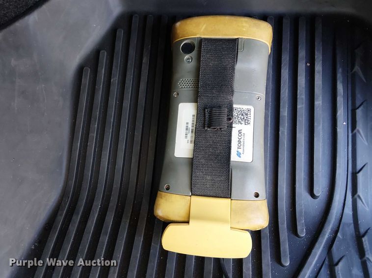 image for item EE5203 Topcon GPS equipment