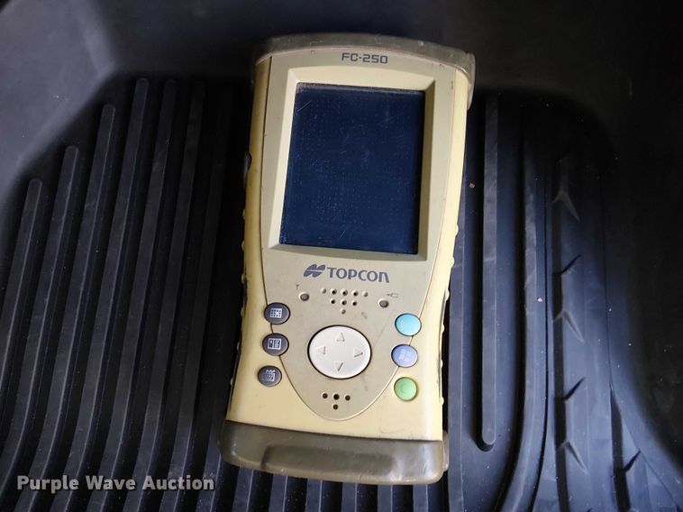 image for item EE5203 Topcon GPS equipment