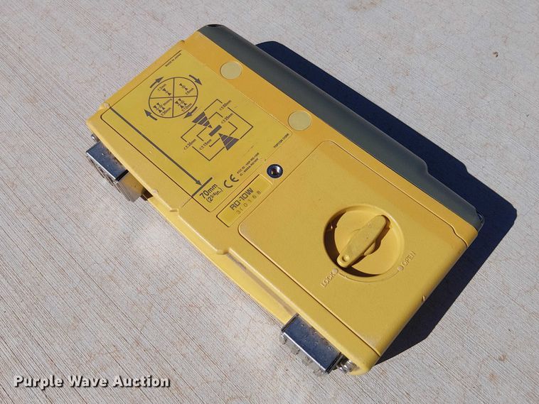 image for item EE5203 Topcon GPS equipment