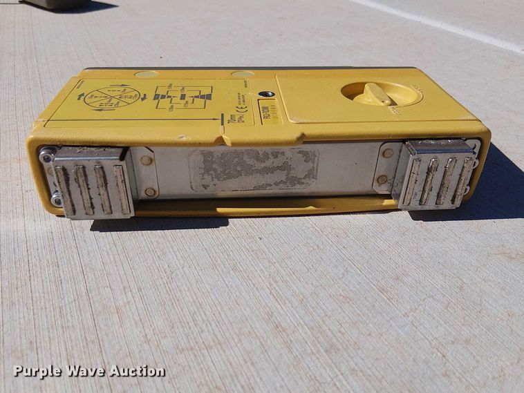 image for item EE5203 Topcon GPS equipment
