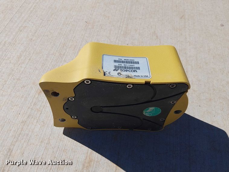 image for item EE5203 Topcon GPS equipment