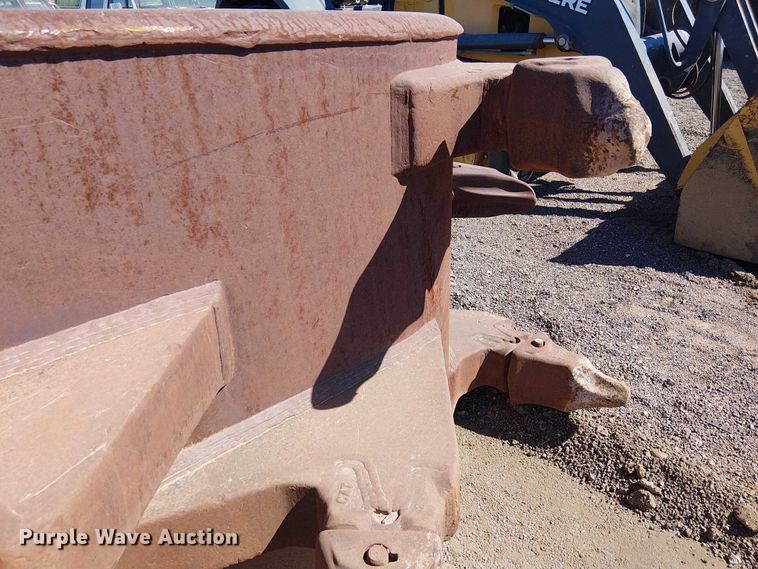 image for item EE5213 Entek 385 excavator bucket