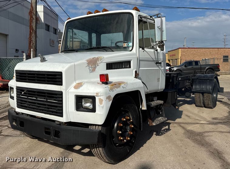 image for item EF2415 1993 Mack CS hook lift truck