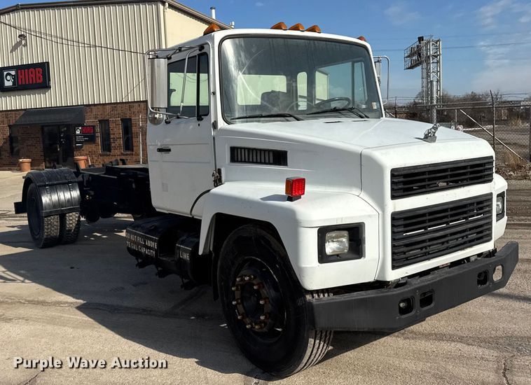image for item EF2415 1993 Mack CS hook lift truck
