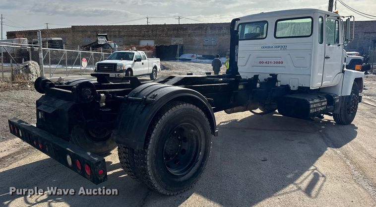 image for item EF2415 1993 Mack CS hook lift truck