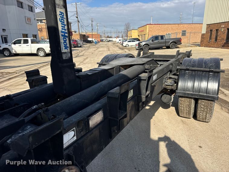 image for item EF2415 1993 Mack CS hook lift truck