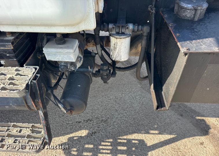 image for item EF2415 1993 Mack CS hook lift truck