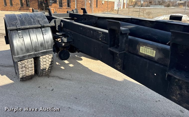 image for item EF2415 1993 Mack CS hook lift truck