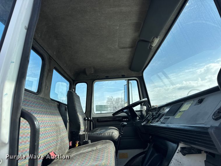 image for item EF2415 1993 Mack CS hook lift truck