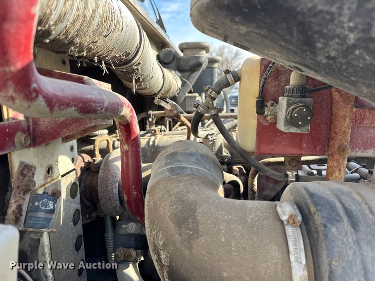 image for item EF2415 1993 Mack CS hook lift truck