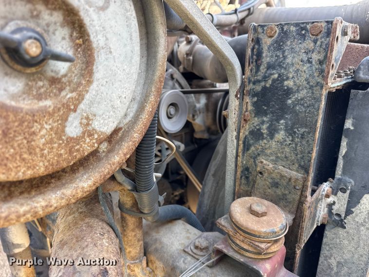 image for item EF2415 1993 Mack CS hook lift truck