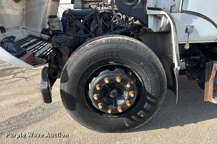 image for item EF2415 1993 Mack CS hook lift truck