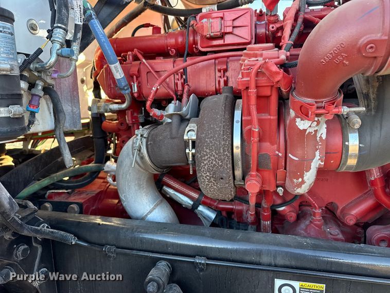 image for item EG1954 2012 Peterbilt 367 crane truck