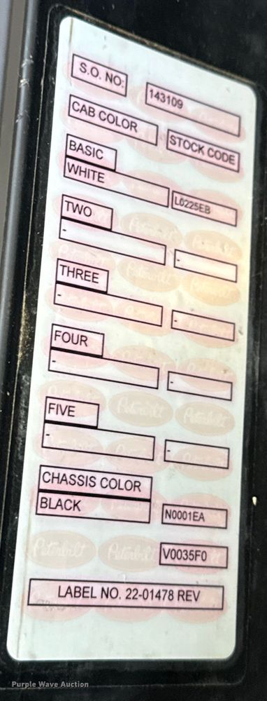 image for item EG1954 2012 Peterbilt 367 crane truck