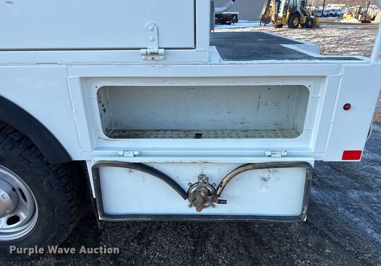 image for item EG2018 2017 Ford F250 Super Duty XL Ext. Cab utility bed pickup truck