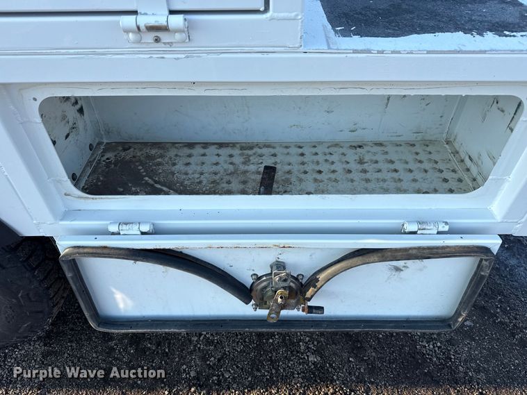 image for item EG2018 2017 Ford F250 Super Duty XL Ext. Cab utility bed pickup truck