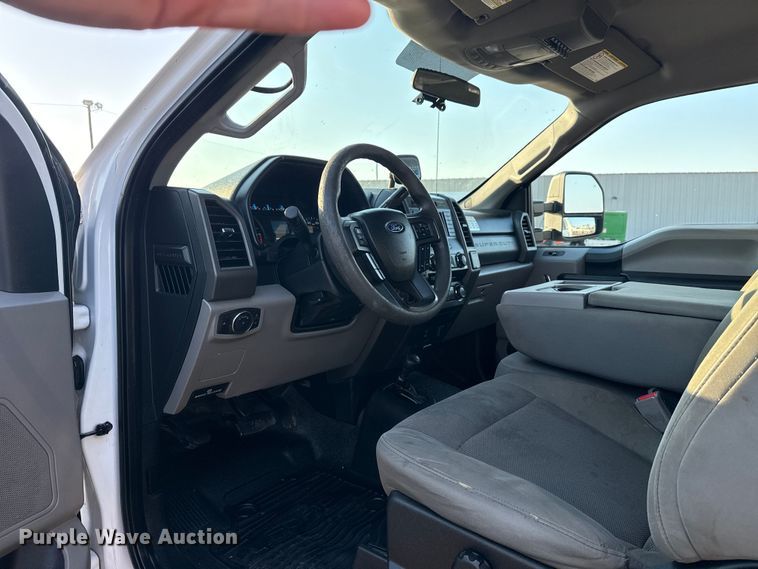 image for item EG2018 2017 Ford F250 Super Duty XL Ext. Cab utility bed pickup truck