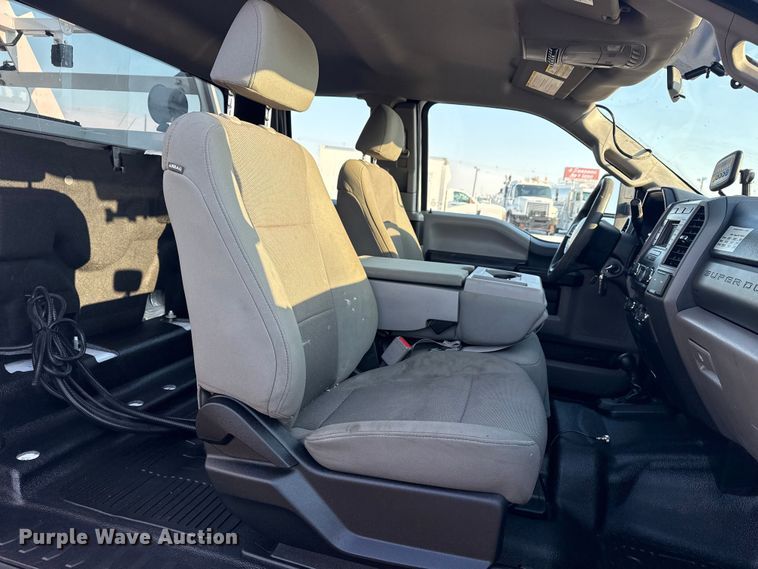 image for item EG2018 2017 Ford F250 Super Duty XL Ext. Cab utility bed pickup truck