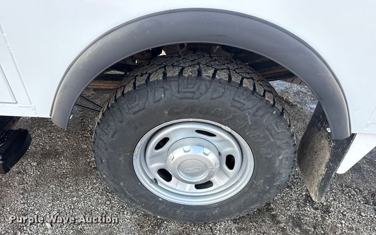 image for item EG2018 2017 Ford F250 Super Duty XL Ext. Cab utility bed pickup truck