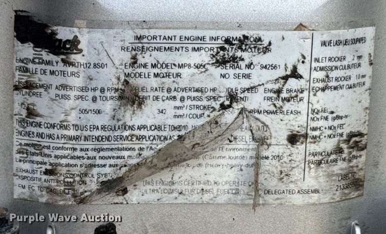 image for item EG2114 2011 Mack CHU613 flatbed truck