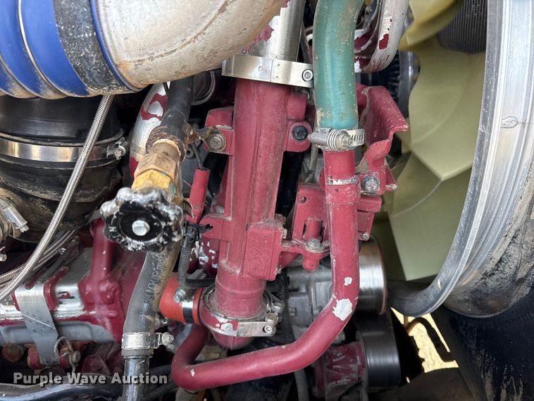 image for item EG2114 2011 Mack CHU613 flatbed truck