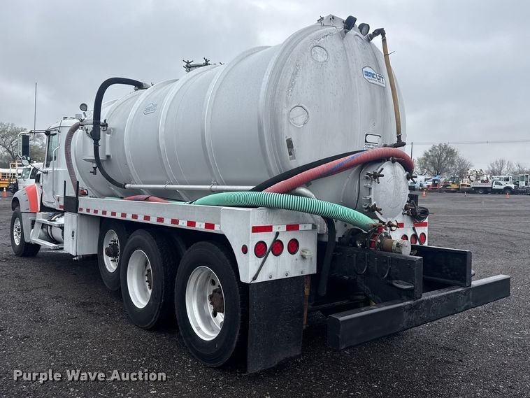 image for item EG2162 2013 Mack GU713 vacuum truck