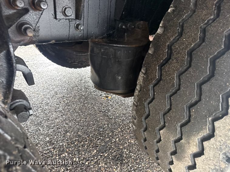 image for item EG2162 2013 Mack GU713 vacuum truck