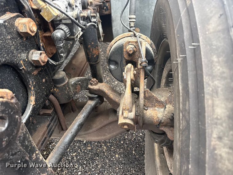 image for item EG2162 2013 Mack GU713 vacuum truck